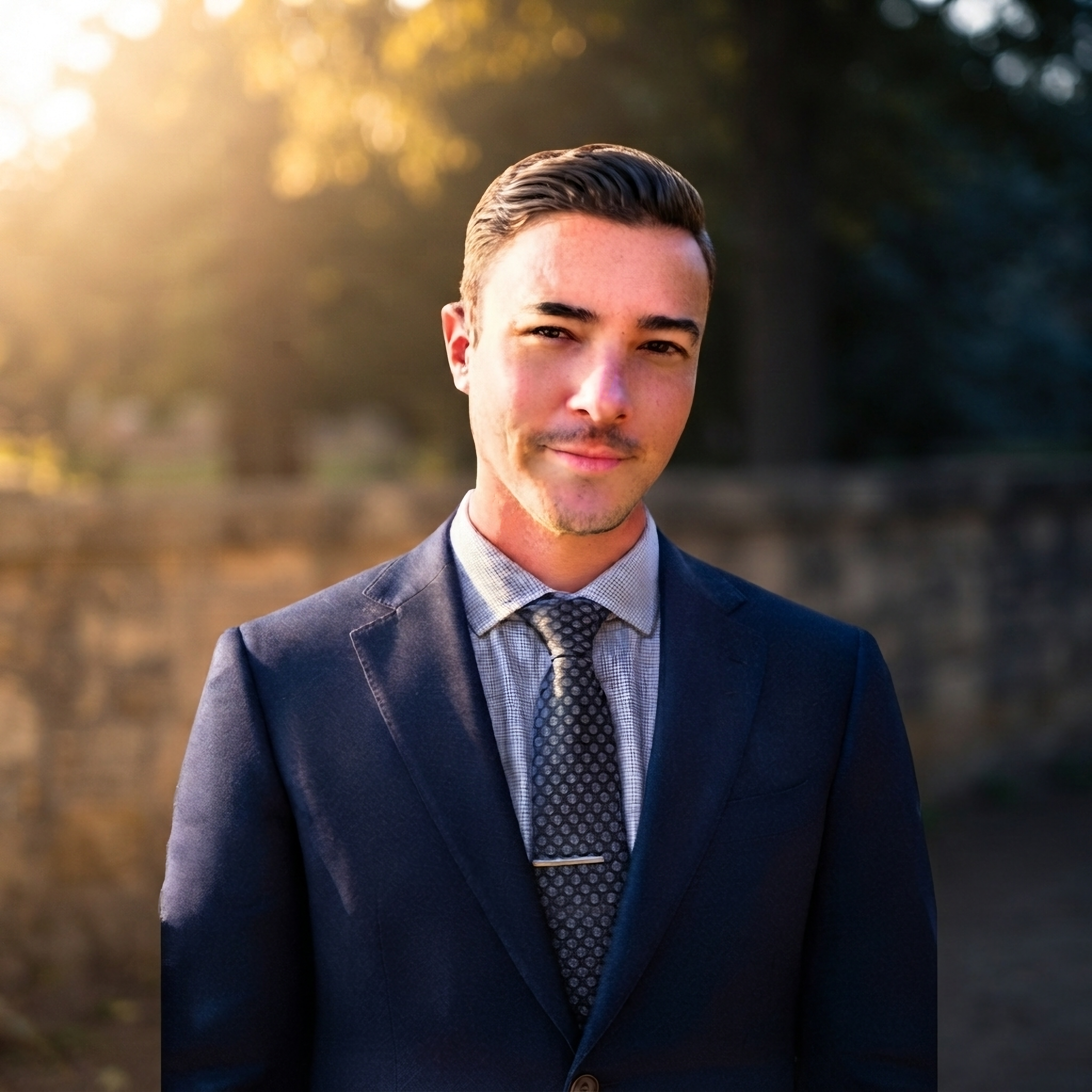 Tony — Responsable relation client